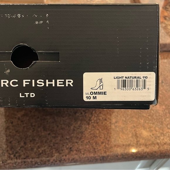 Marc Fisher Light Natural Bootie NIB - Picture 7 of 9